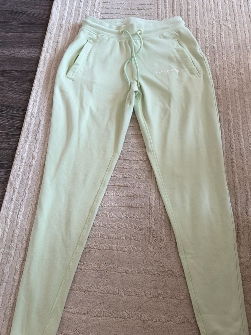 Alphalete Essential Core Joggers butter yellow xs